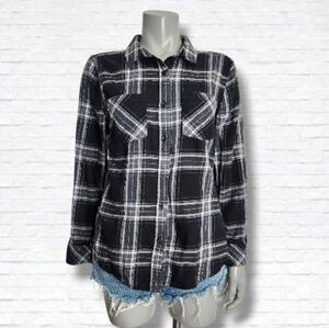 Beachlunchlounge Buffalo Plaid Button Down Ruffle Back Shirt Size M